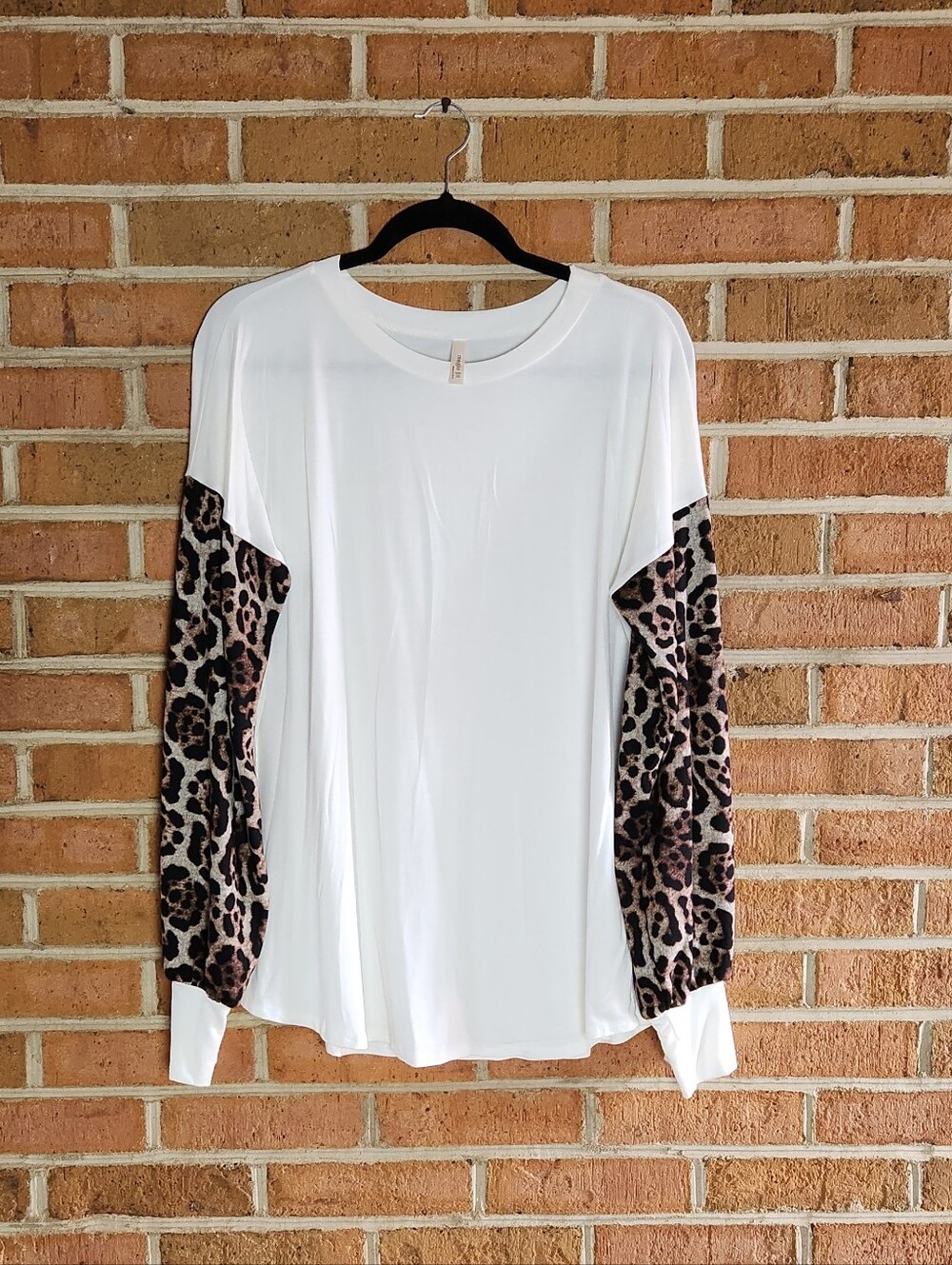Magic Fit Women's Color-Block Raglan Long-sleeve Shirt. XL-PTP 23-24